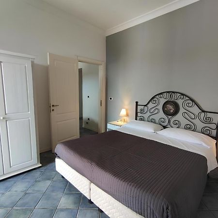 Aparthotel La Rosa Sul Mare à Syracuse Extérieur photo