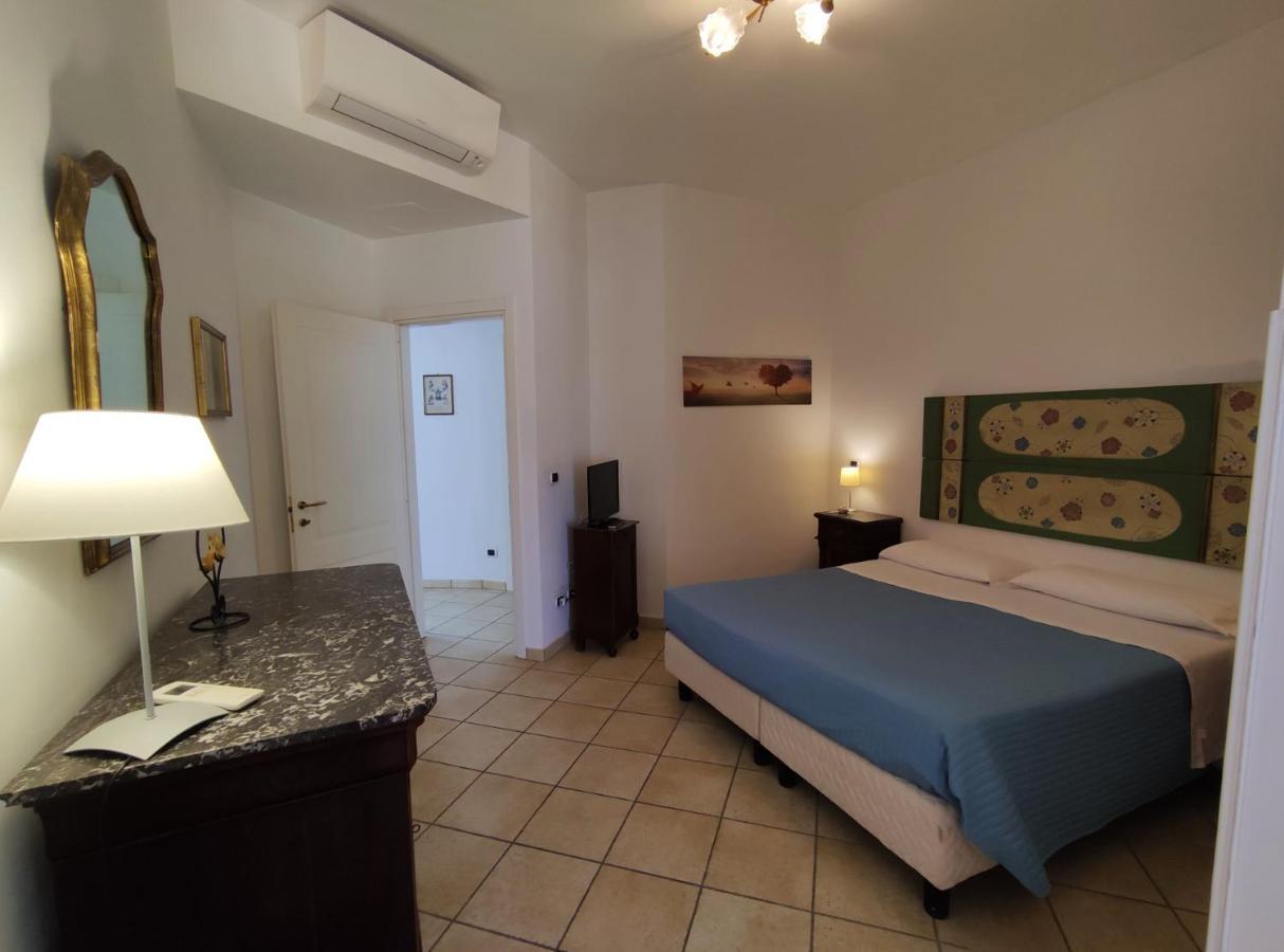 Aparthotel La Rosa Sul Mare à Syracuse Extérieur photo